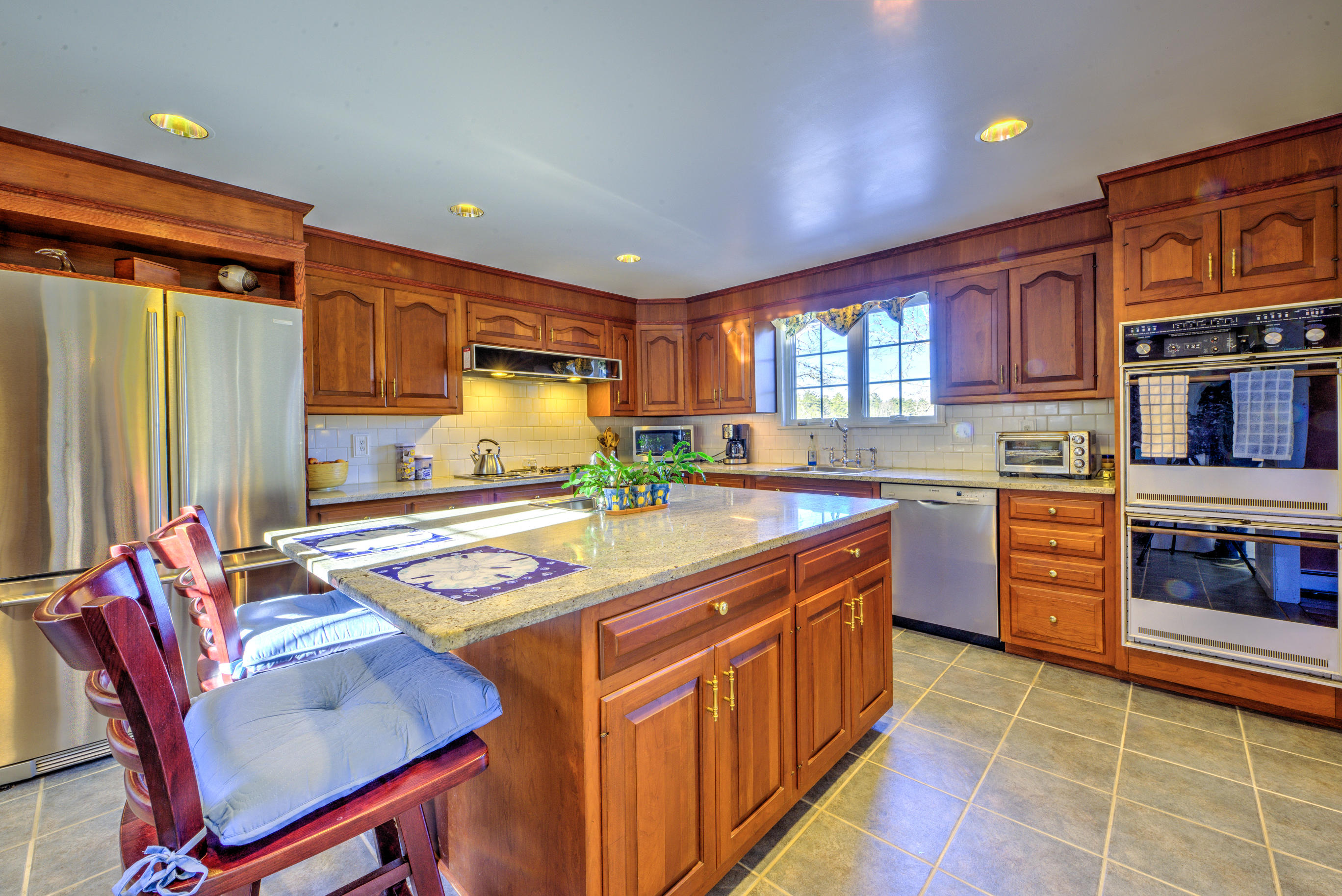 558 Lumbert Mill Road Centerville, MA 02632 - Photo 7 of 33 K Island with Fridge and wall ovens