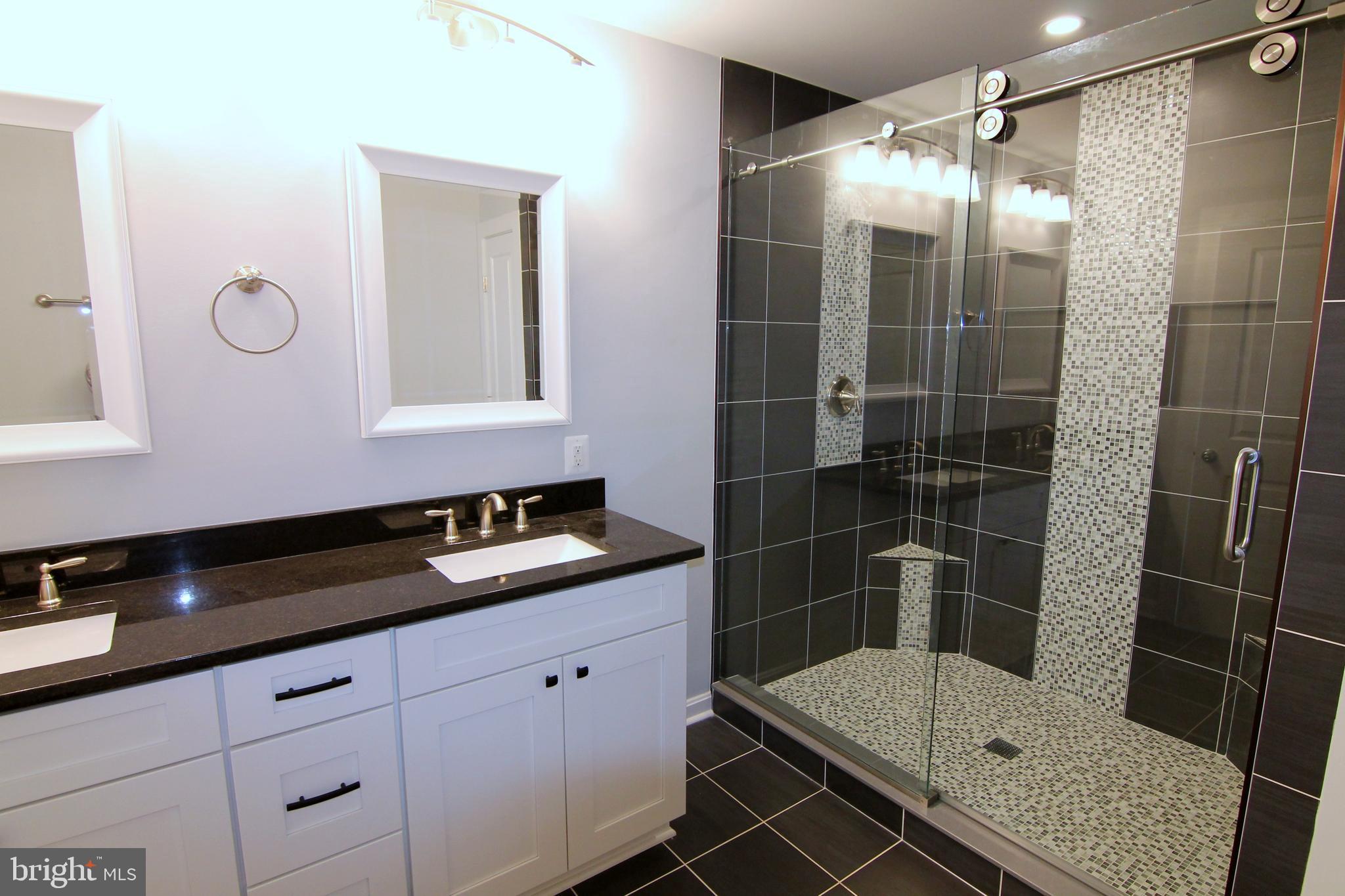 28846 Three Notch Road Mechanicsville, MD 20659 - Photo 17 of 27 Double Shower Heads!!!