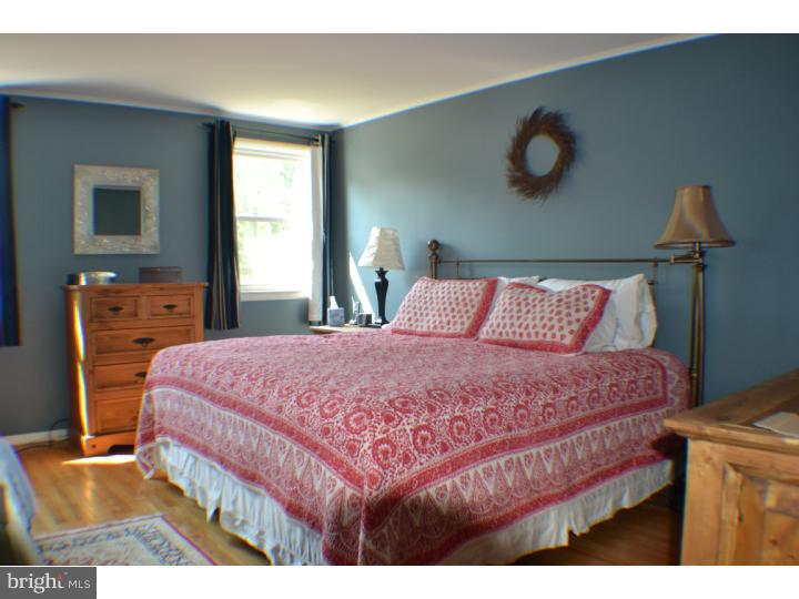 202 Roanoke Road Cherry Hill, NJ 08003 - Photo 14 of 25 Gallery Image 14