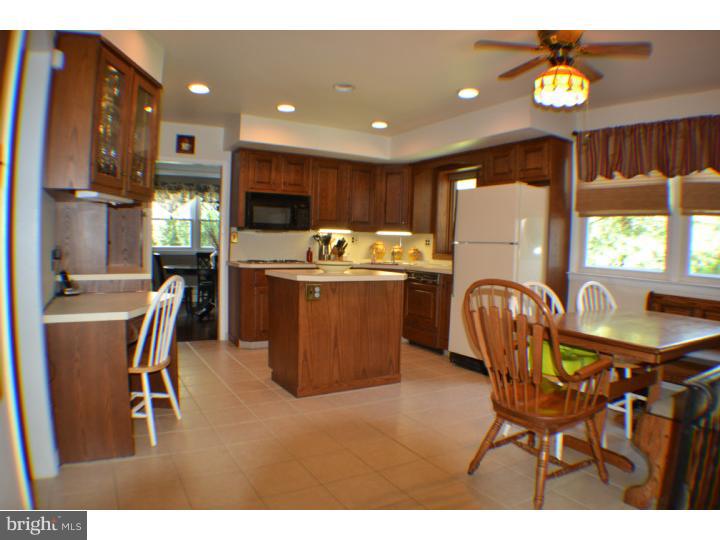 202 Roanoke Road Cherry Hill, NJ 08003 - Photo 3 of 25 Gallery Image 3
