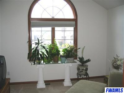 1727 Oakville Road Fort Wayne, IN 46818 - Photo 8 of 12 Gallery Image 8