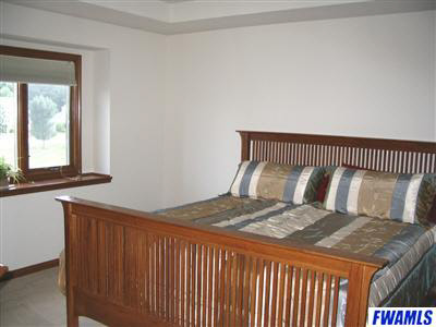 1727 Oakville Road Fort Wayne, IN 46818 - Photo 9 of 12 Gallery Image 9