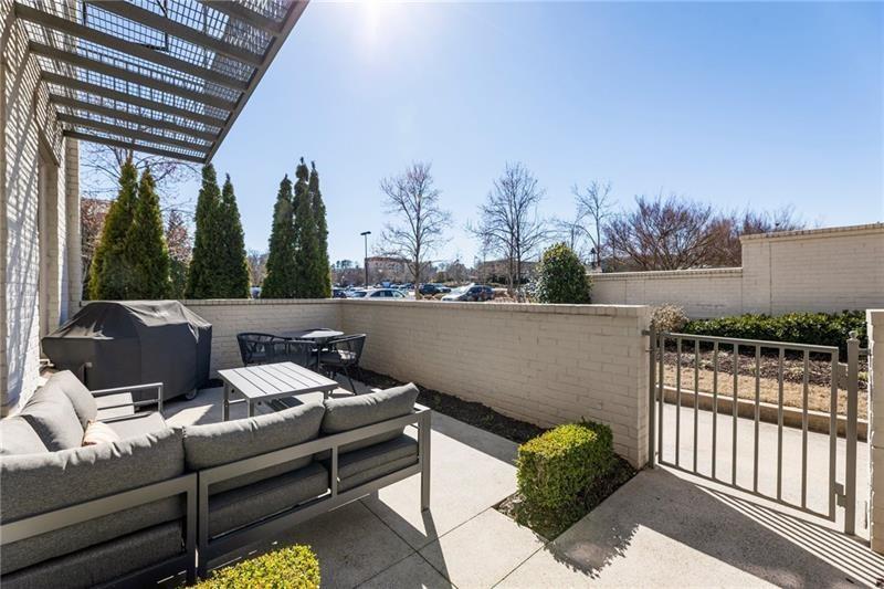 357 South Esplanade Alpharetta, GA 30009 - Photo 32 of 60