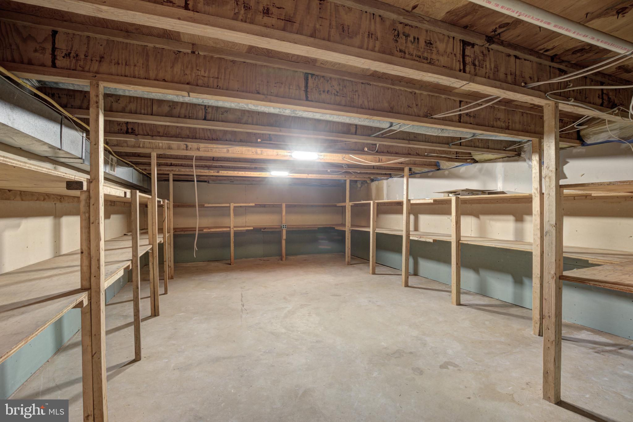 6835 Camus Place Springfield, VA 22152 - Photo 41 of 48 Gallery Image 41