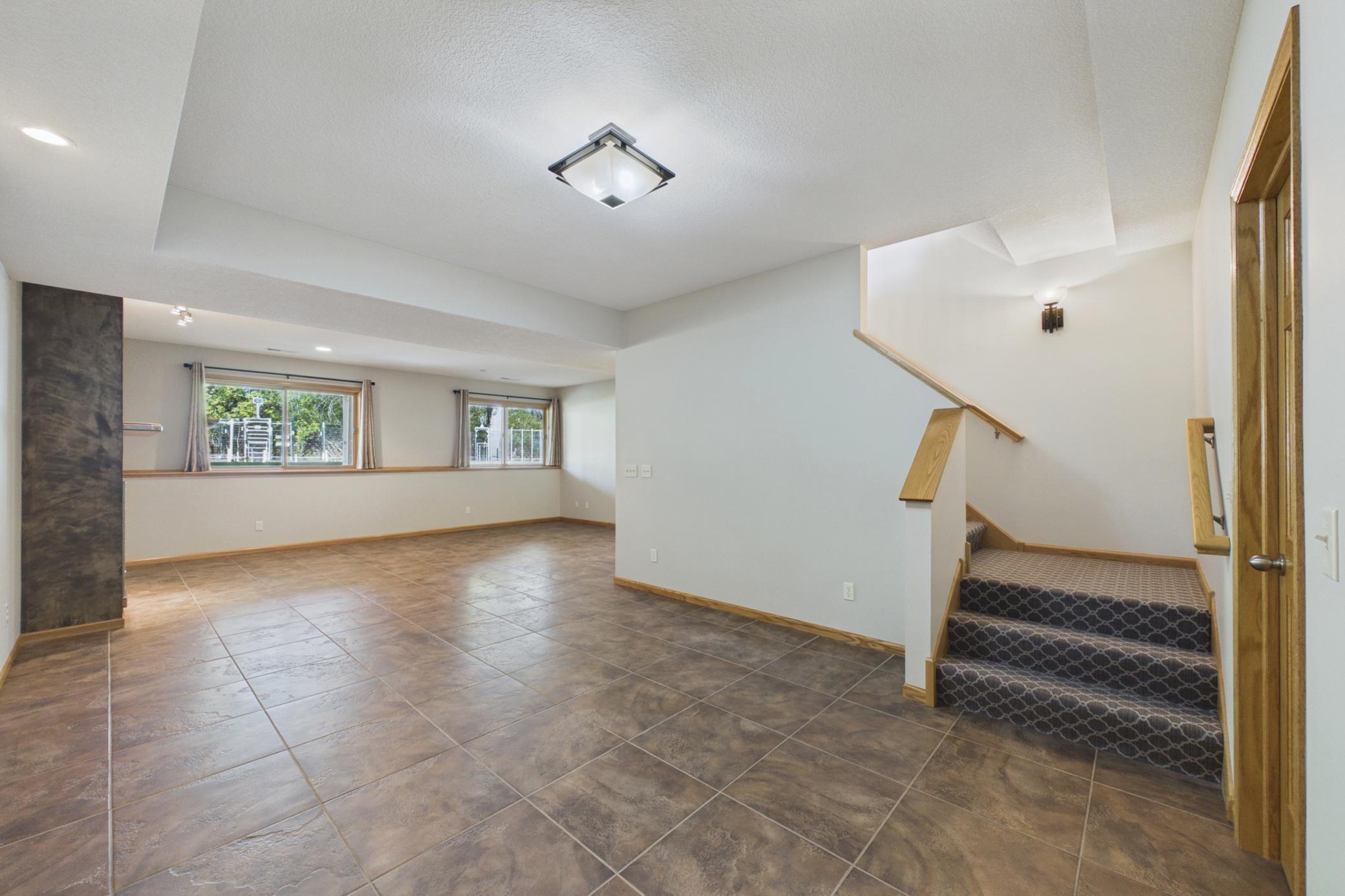 920 Keystone Court North, Unit 7 Hudson, WI 54016 - Photo 25 of 32