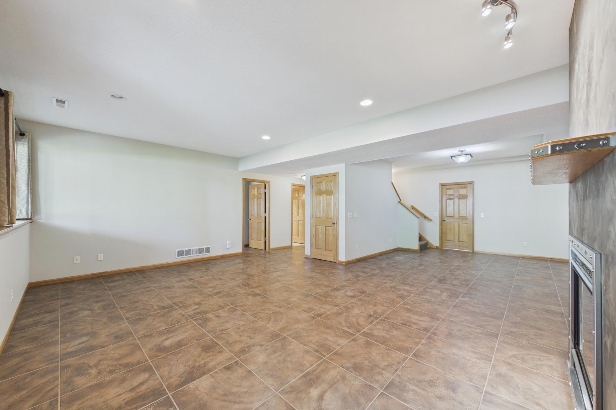 920 Keystone Court North, Unit 7 Hudson, WI 54016 - Photo 26 of 32