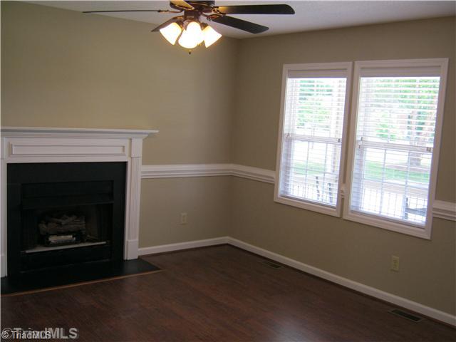 131 Payne Road Thomasville, NC 27360 - Photo 6 of 9 Living Room.