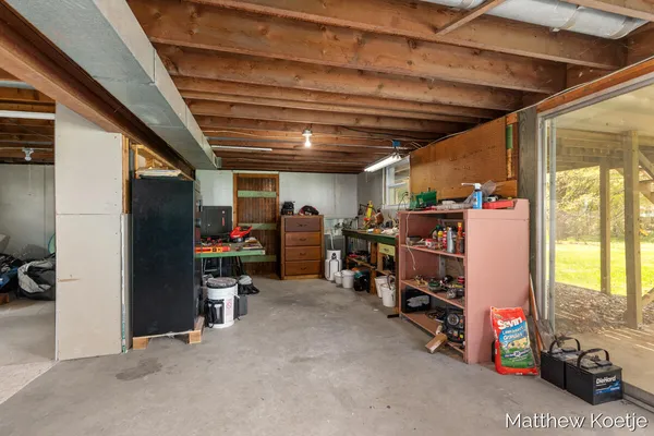 $350,000 | 4405 Chippewa Trail, Fremont, MI 49412
