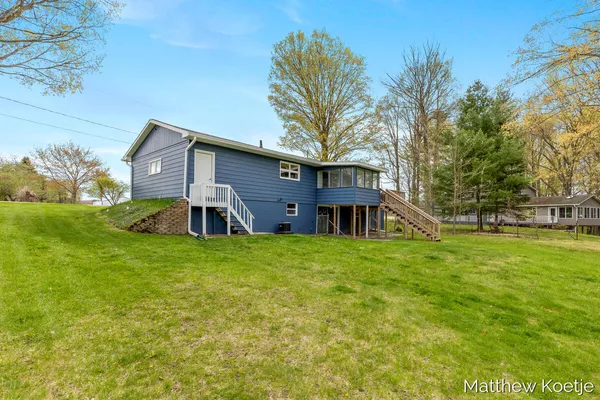 $350,000 | 4405 Chippewa Trail, Fremont, MI 49412