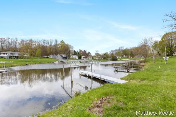 $350,000 | 4405 Chippewa Trail, Fremont, MI 49412