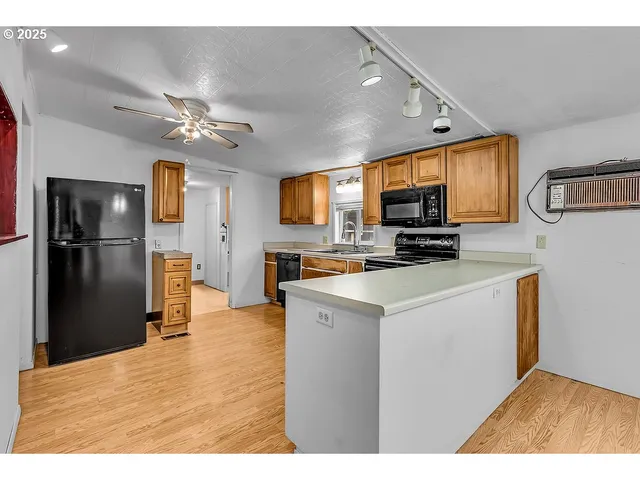 $25,000 | 4882 Lancaster Drive, Unit 127, Salem, OR 97305