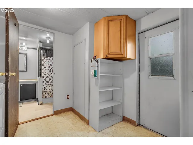 $25,000 | 4882 Lancaster Drive, Unit 127, Salem, OR 97305