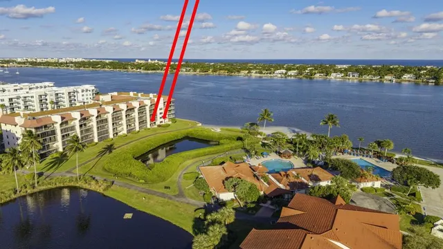 $549,000 | 7020 Half Moon Circle, Unit 105, Hypoluxo, FL 33462