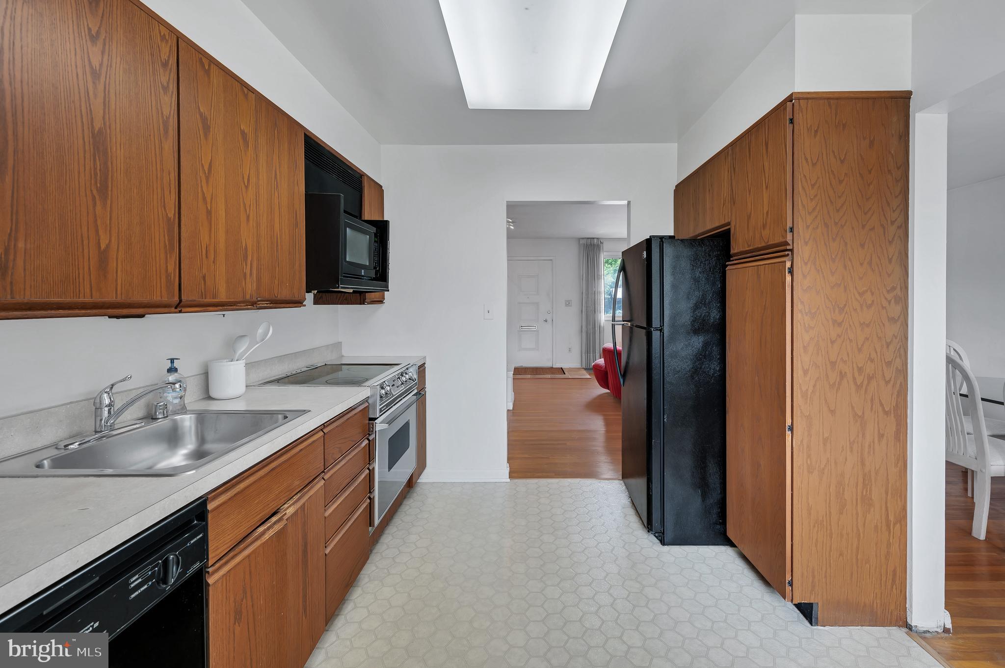 10305 Conover Drive Silver Spring, MD 20902 - Photo 16 of 32 Gallery Image 16