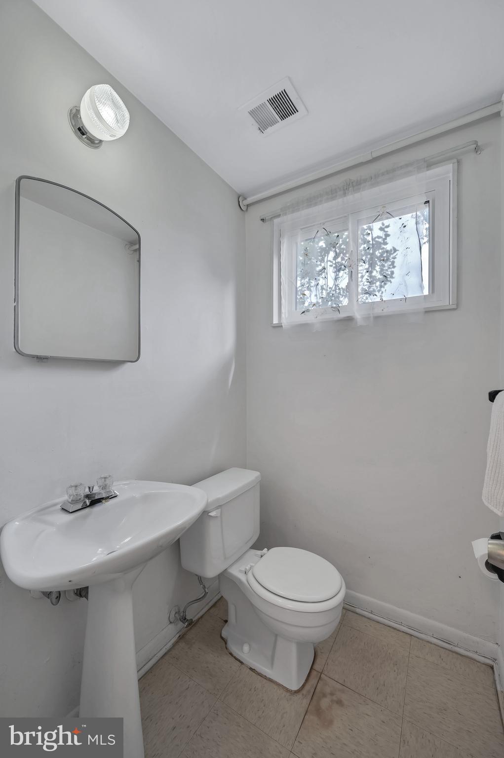 10305 Conover Drive Silver Spring, MD 20902 - Photo 32 of 32 Gallery Image 32