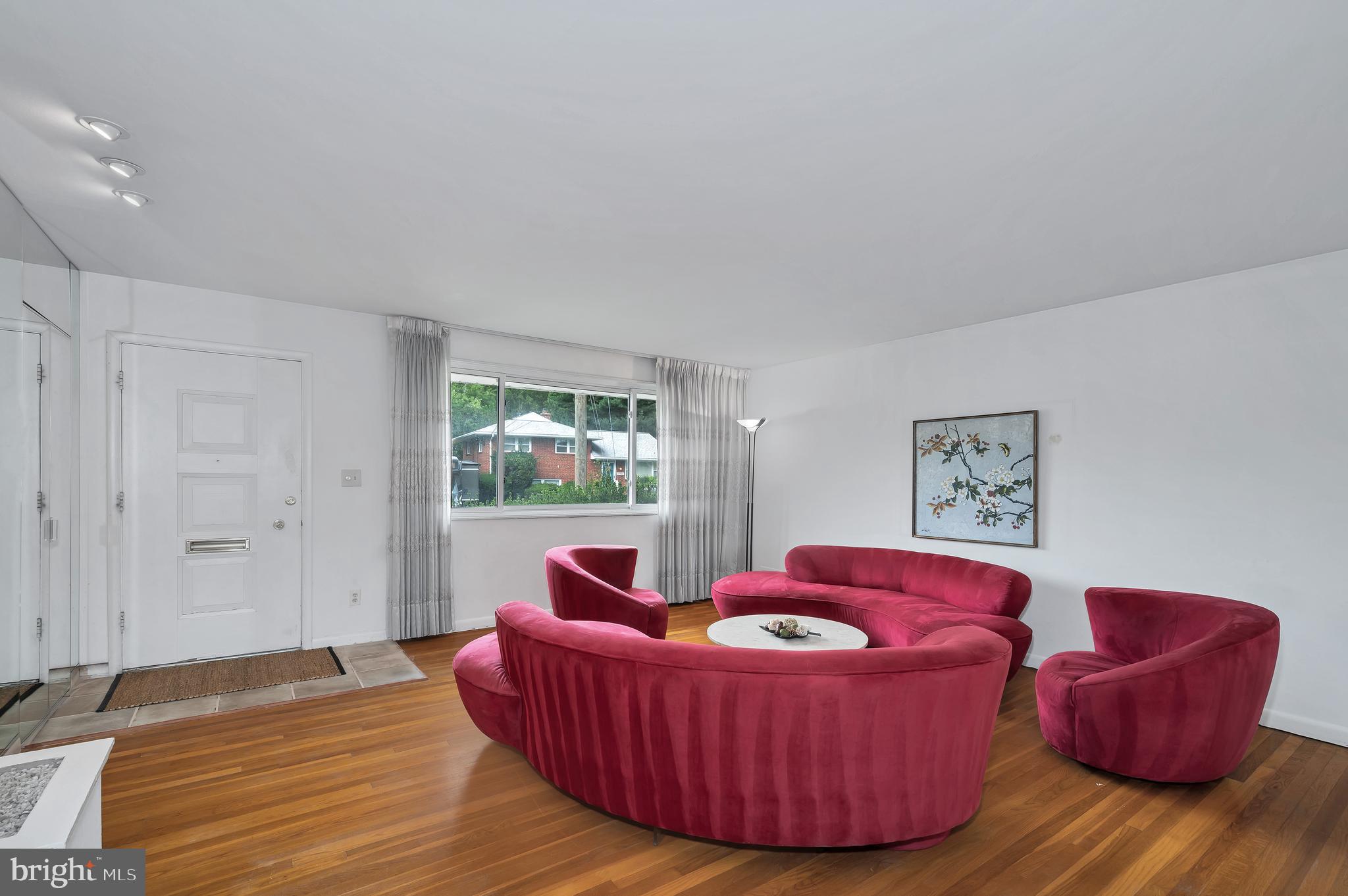 10305 Conover Drive Silver Spring, MD 20902 - Photo 9 of 32 Gallery Image 9