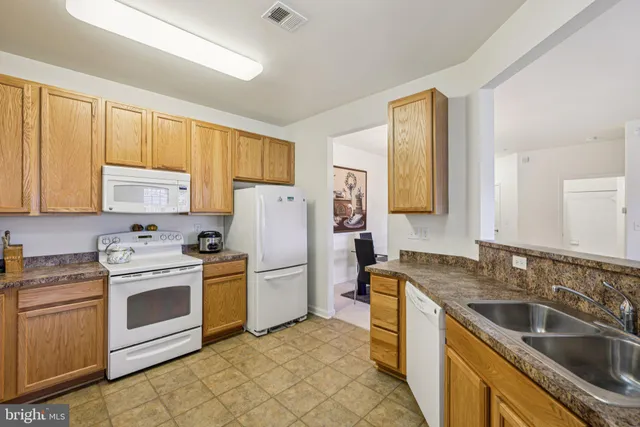 $202,900 | 5303 Wyndholme Circle, Unit 103, Baltimore, MD 21229