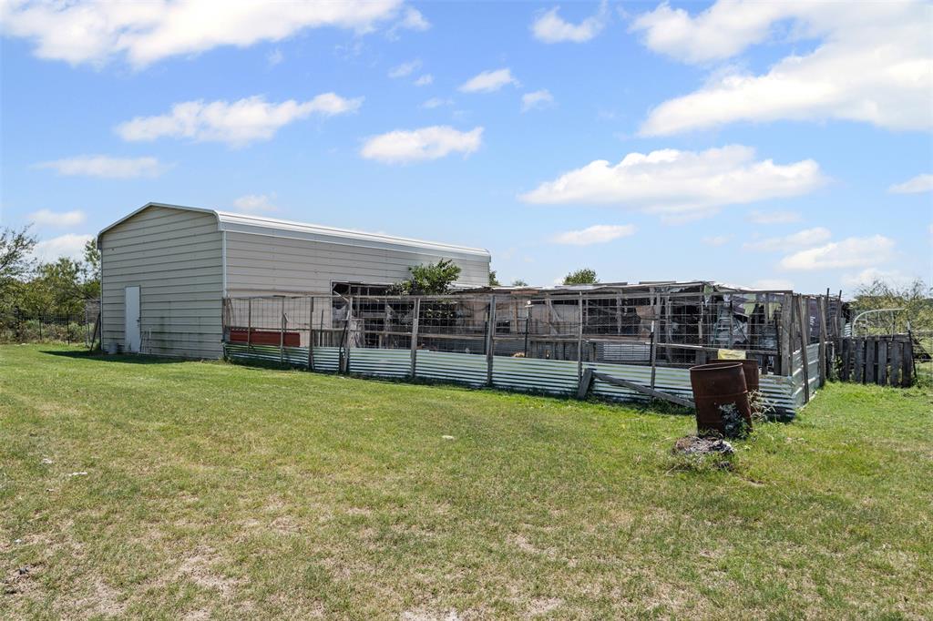 3100 Sarra Lane Springtown, TX 76082 - Photo 15 of 40 a view of a garden