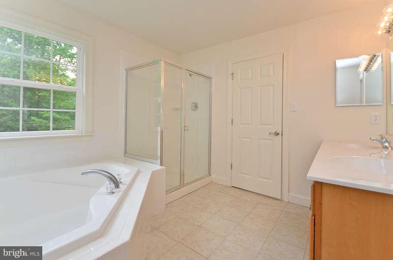 15900 Tanyard Road Upper Marlboro, MD 20772 - Photo 18 of 29 Bath Master