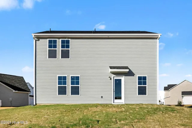 $319,995 | 45 East Emily Gardens Drive, Selma, NC 27576