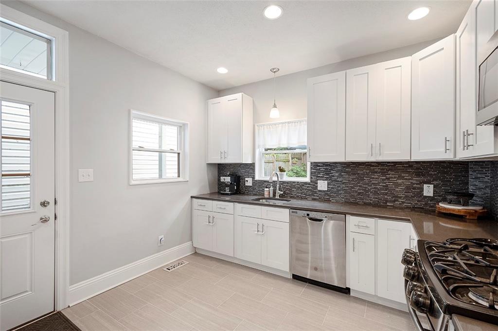 5142 Keystone Street Pittsburgh, PA 15201 - Photo 11 of 25 Gallery Image 11