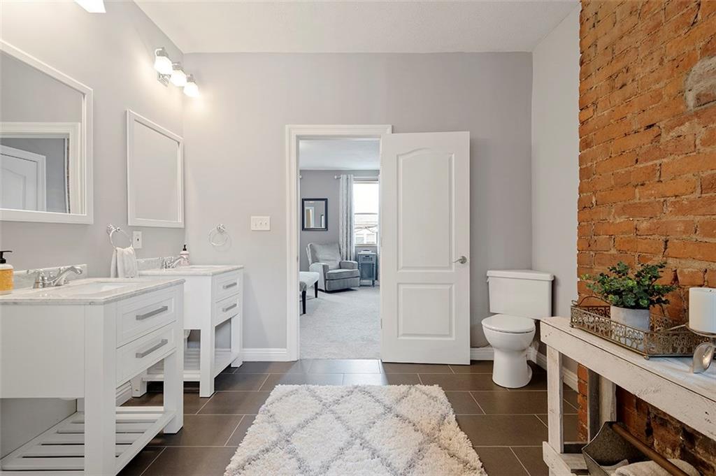 5142 Keystone Street Pittsburgh, PA 15201 - Photo 17 of 25 Gallery Image 17