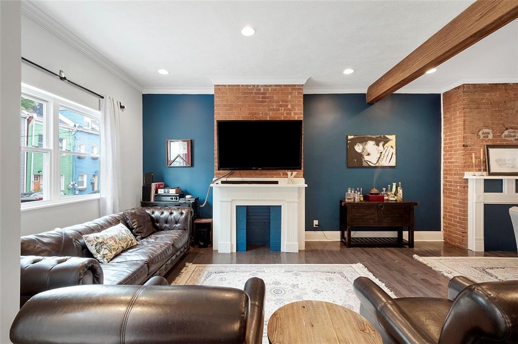 5142 Keystone Street Pittsburgh, PA 15201 - Photo 2 of 25 Gallery Image 2