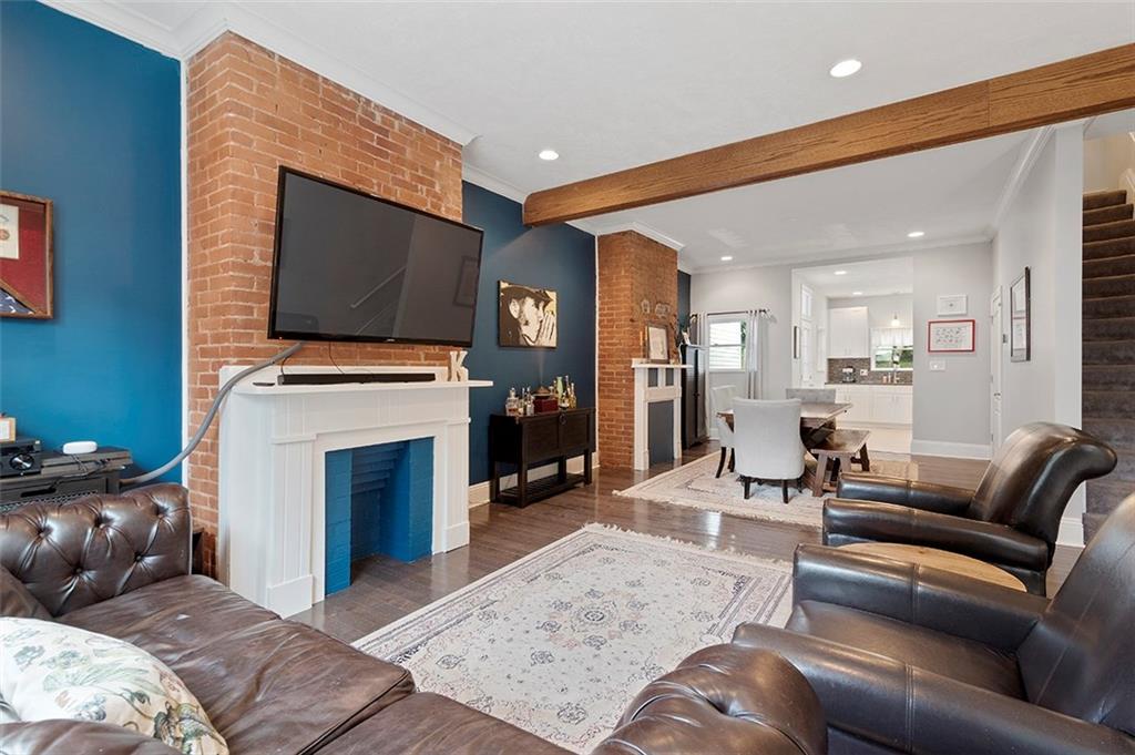 5142 Keystone Street Pittsburgh, PA 15201 - Photo 3 of 25 Gallery Image 3