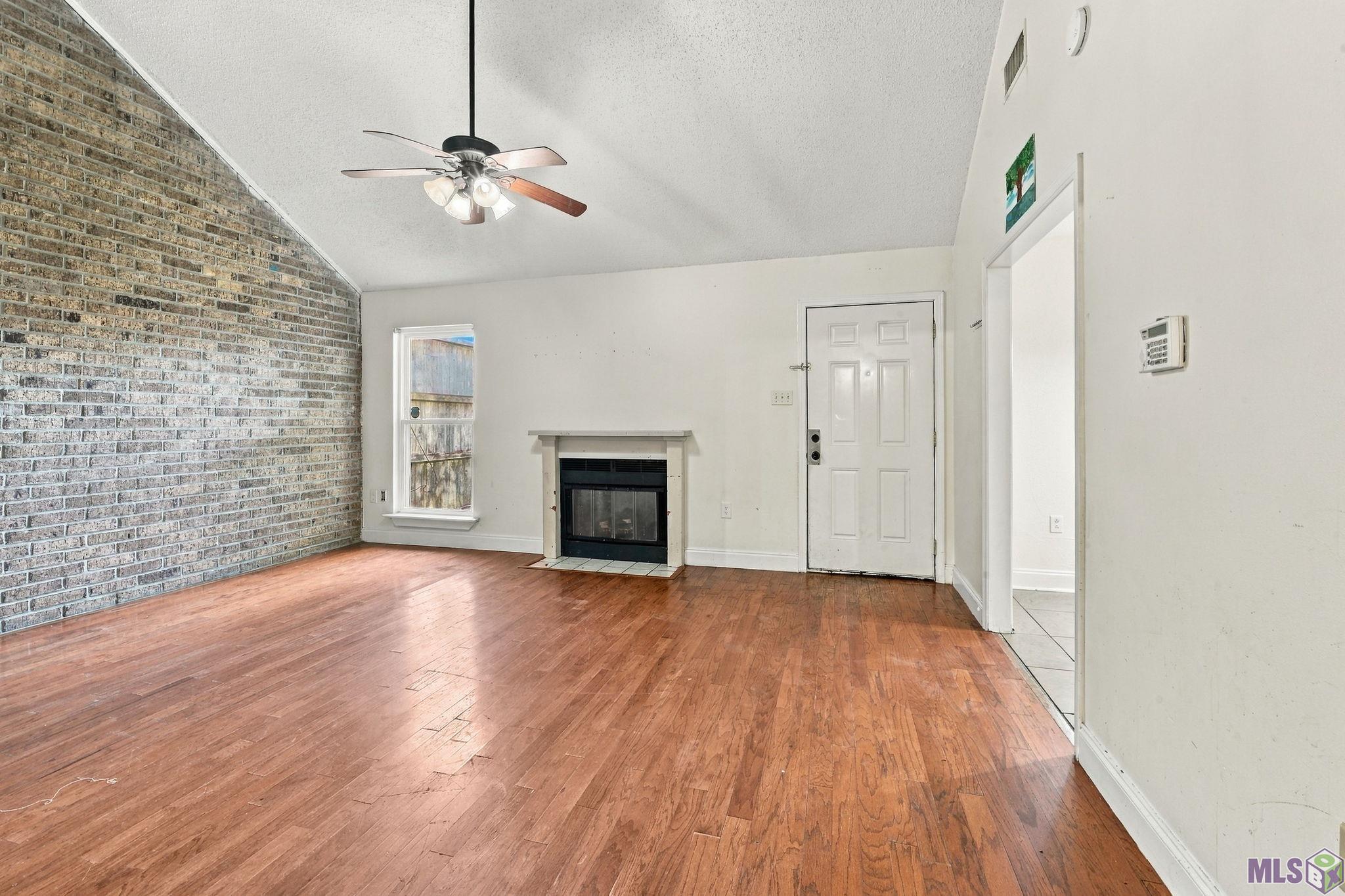 8712 Pecan Tree Drive Baton Rouge, LA 70810 - Photo 3 of 24 Gallery Image 3