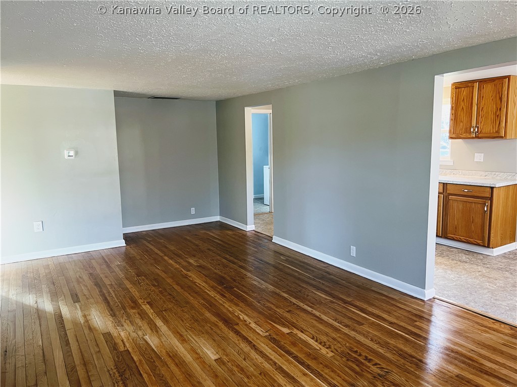 4682 Greer Road Point Pleasant, WV 25550 - Photo 11 of 35 Gallery Image 11