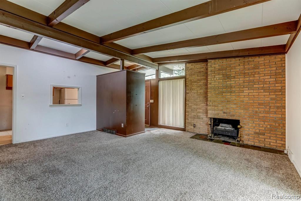 29531 Fall River Road Southfield, MI 48076 - Photo 5 of 25