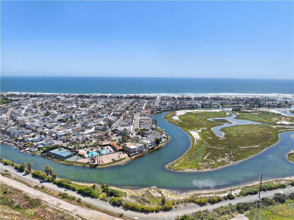 5 Canal Circle Newport Beach, CA 92663 - Photo 27 of 30 view of a lake with a outdoor space