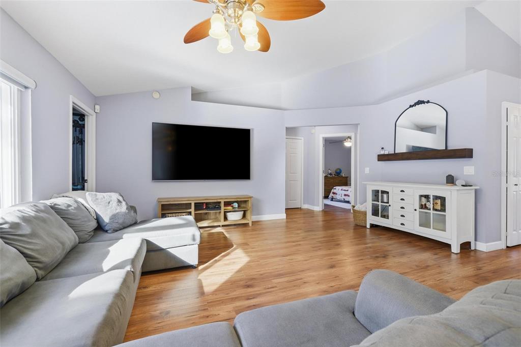 345 Ruth Jennings Drive DeBary, FL 32713 - Photo 16 of 57