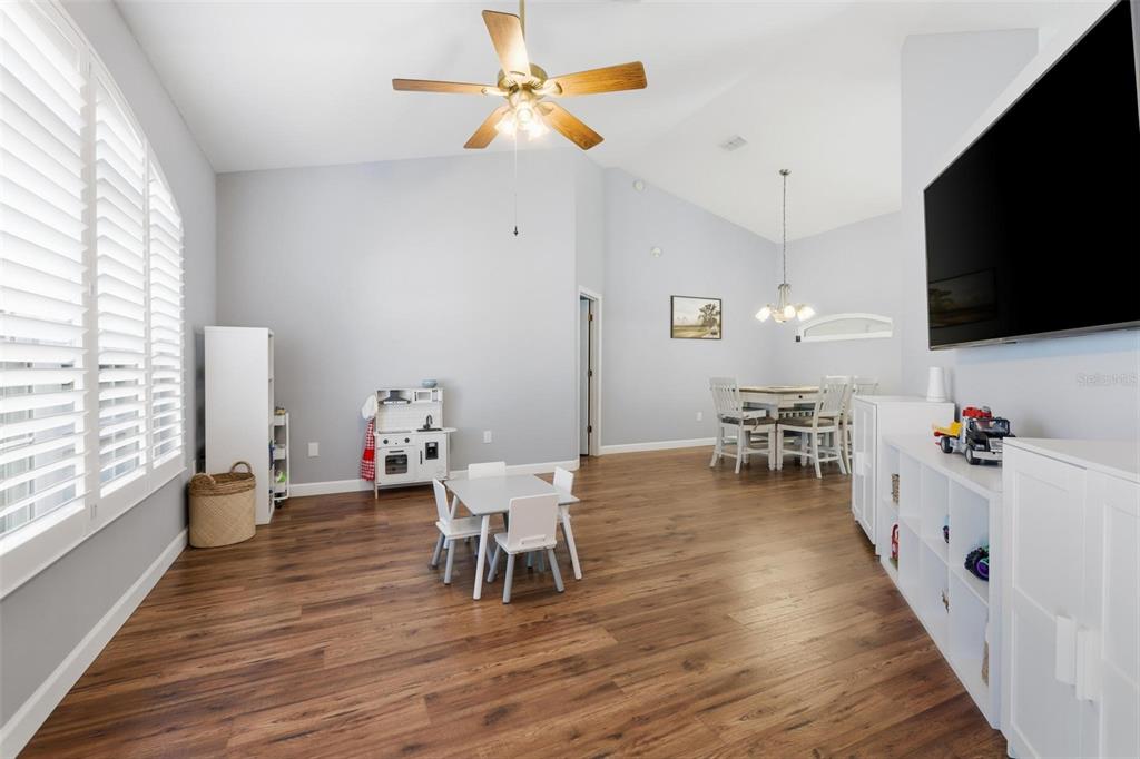 345 Ruth Jennings Drive DeBary, FL 32713 - Photo 18 of 57