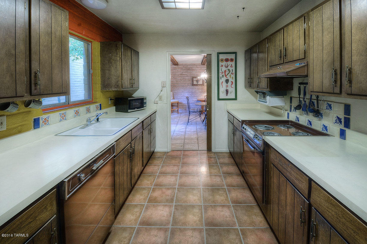 618 West Roller Coaster Road Tucson, AZ 85704 - Photo 11 of 23 Gallery Image 11