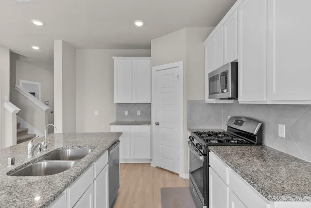 $2,500 | 1203 Lancer Leap Drive, Alvin, TX 77511