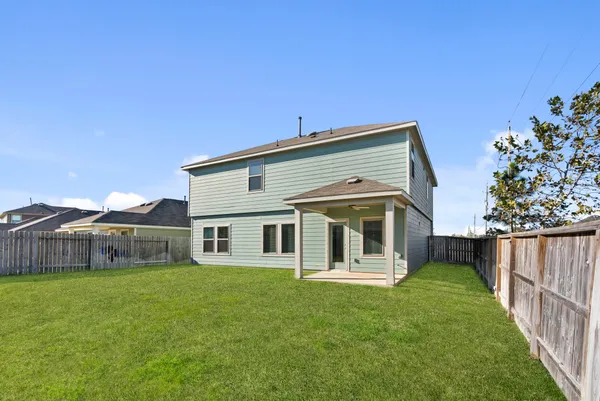 a view of a entrance door of the house