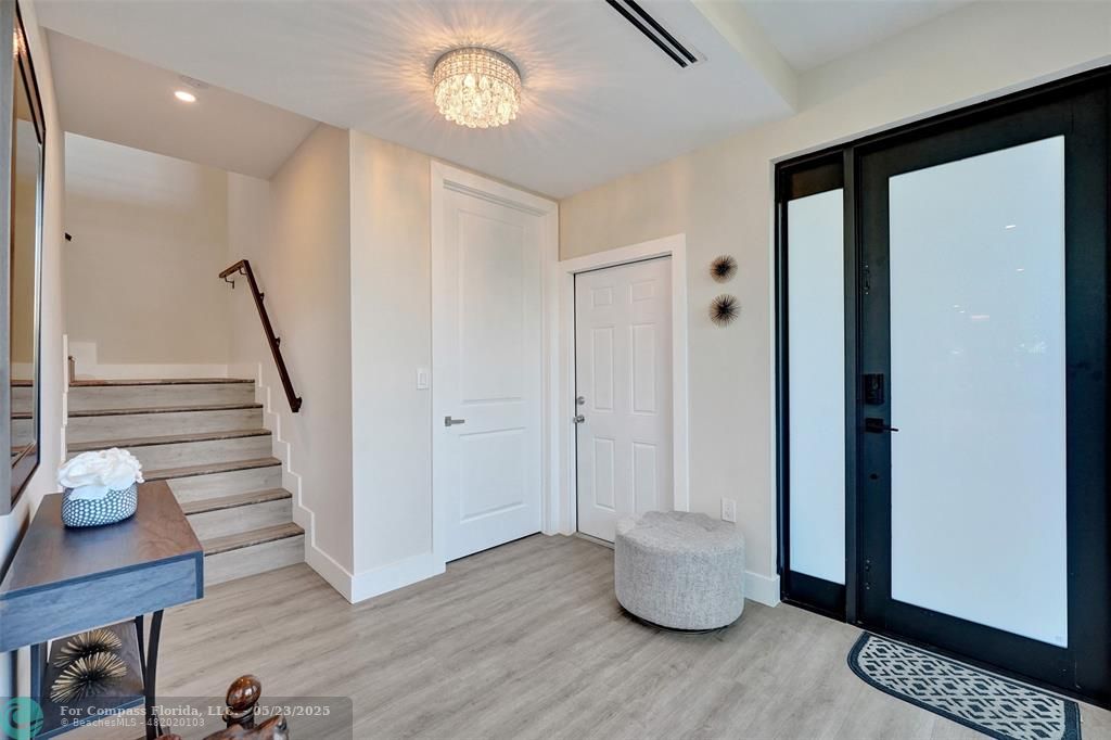 1238 Northeast 17th Avenue, Unit 2 Fort Lauderdale, FL 33304 - Photo 15 of 40