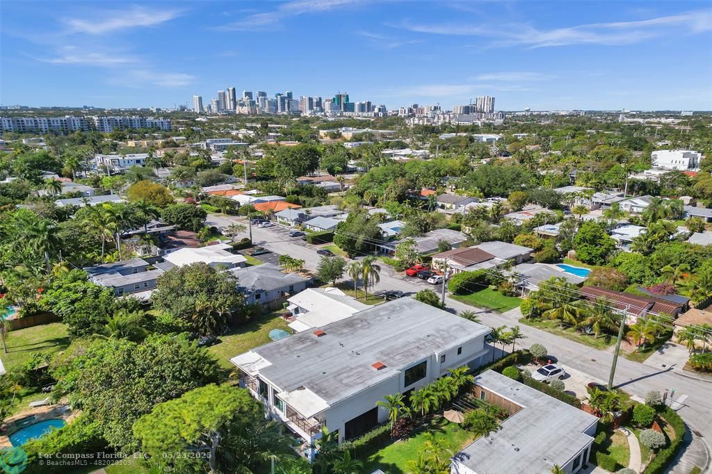 1238 Northeast 17th Avenue, Unit 2 Fort Lauderdale, FL 33304 - Photo 40 of 40 an aerial view of multiple house