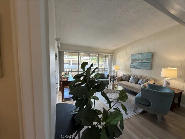 $349,000 | 1600 Northwood Road, Unit 275E, Seal Beach, CA 90740