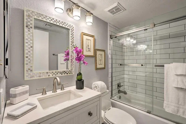 $3,000 | 1976 West Angela Drive, Phoenix, AZ 85023