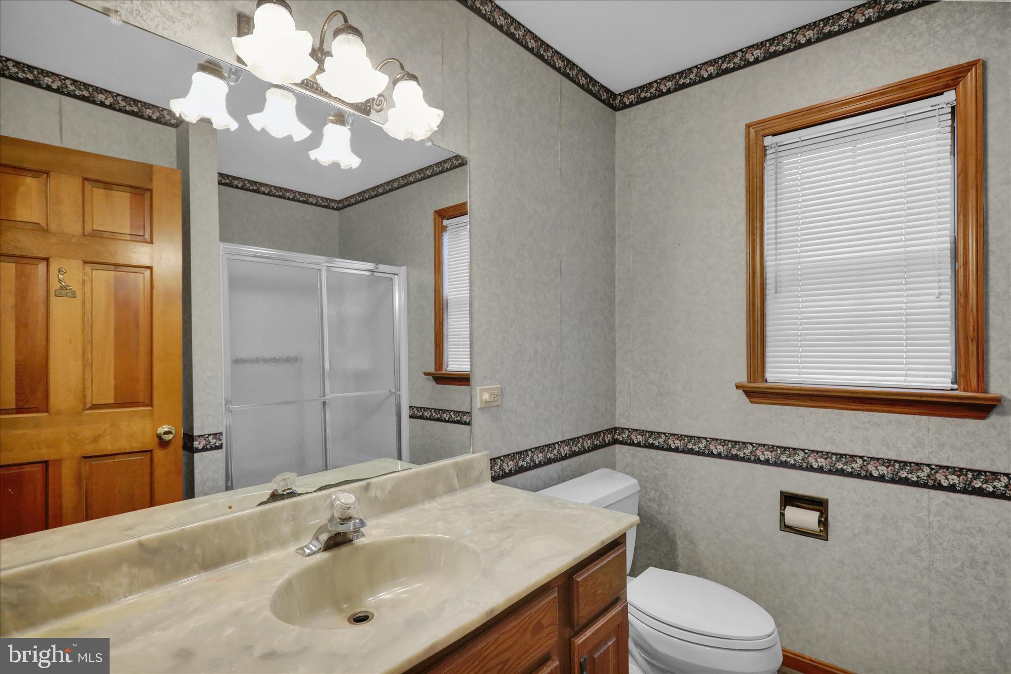 1815 Larch Circle Lebanon, PA 17042 - Photo 24 of 52 1st floor bath