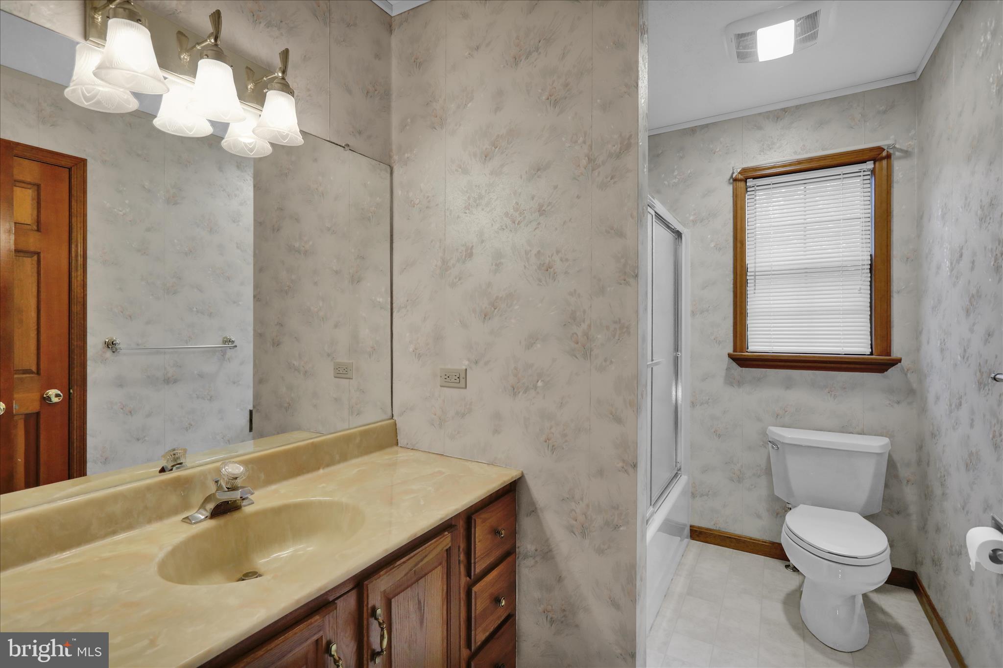 1815 Larch Circle Lebanon, PA 17042 - Photo 28 of 52 2nd Floor hall bath