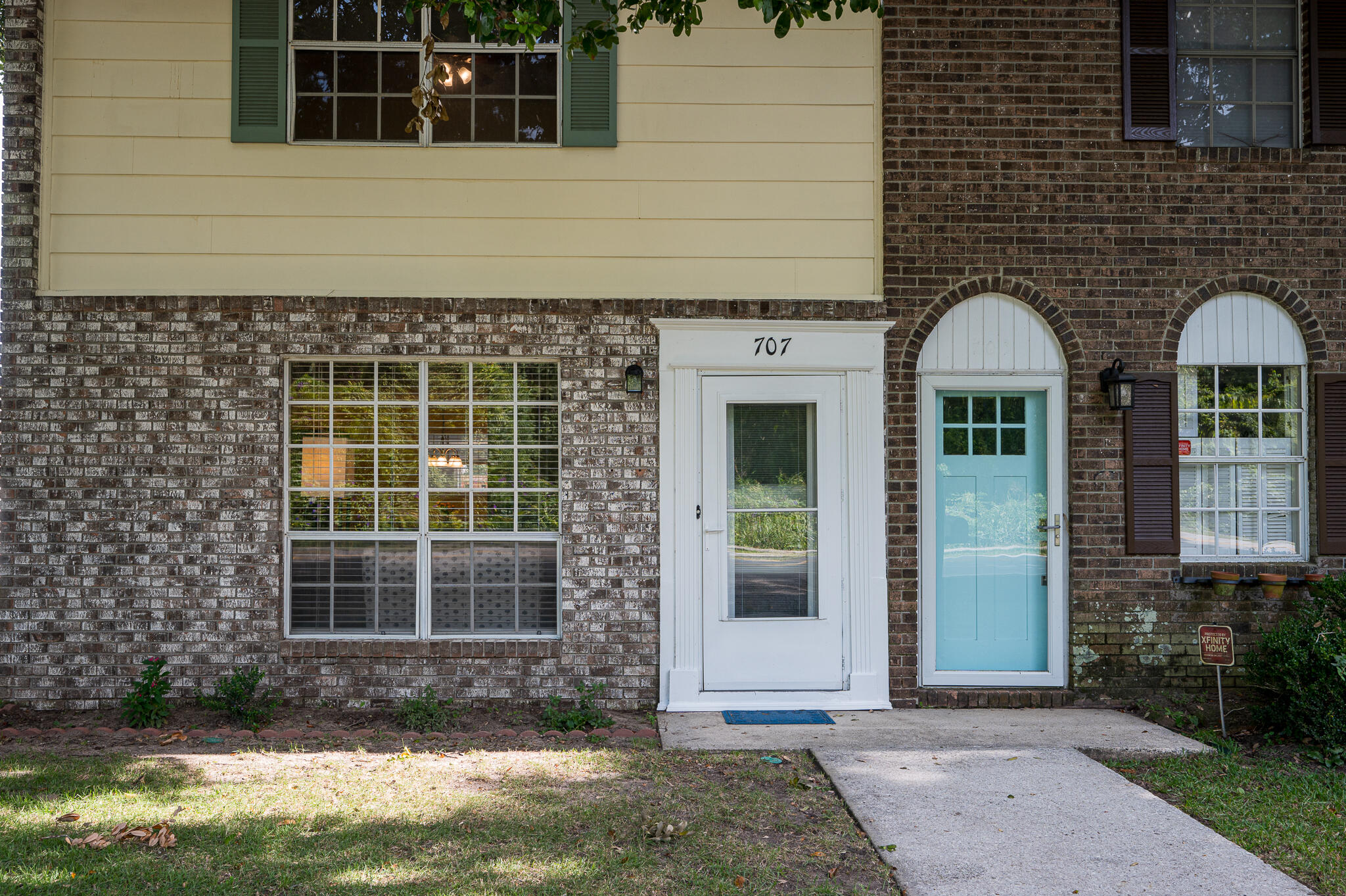707 Center Street Mount Pleasant, SC 29464 - Photo 2 of 29 Front Exterior_(2)