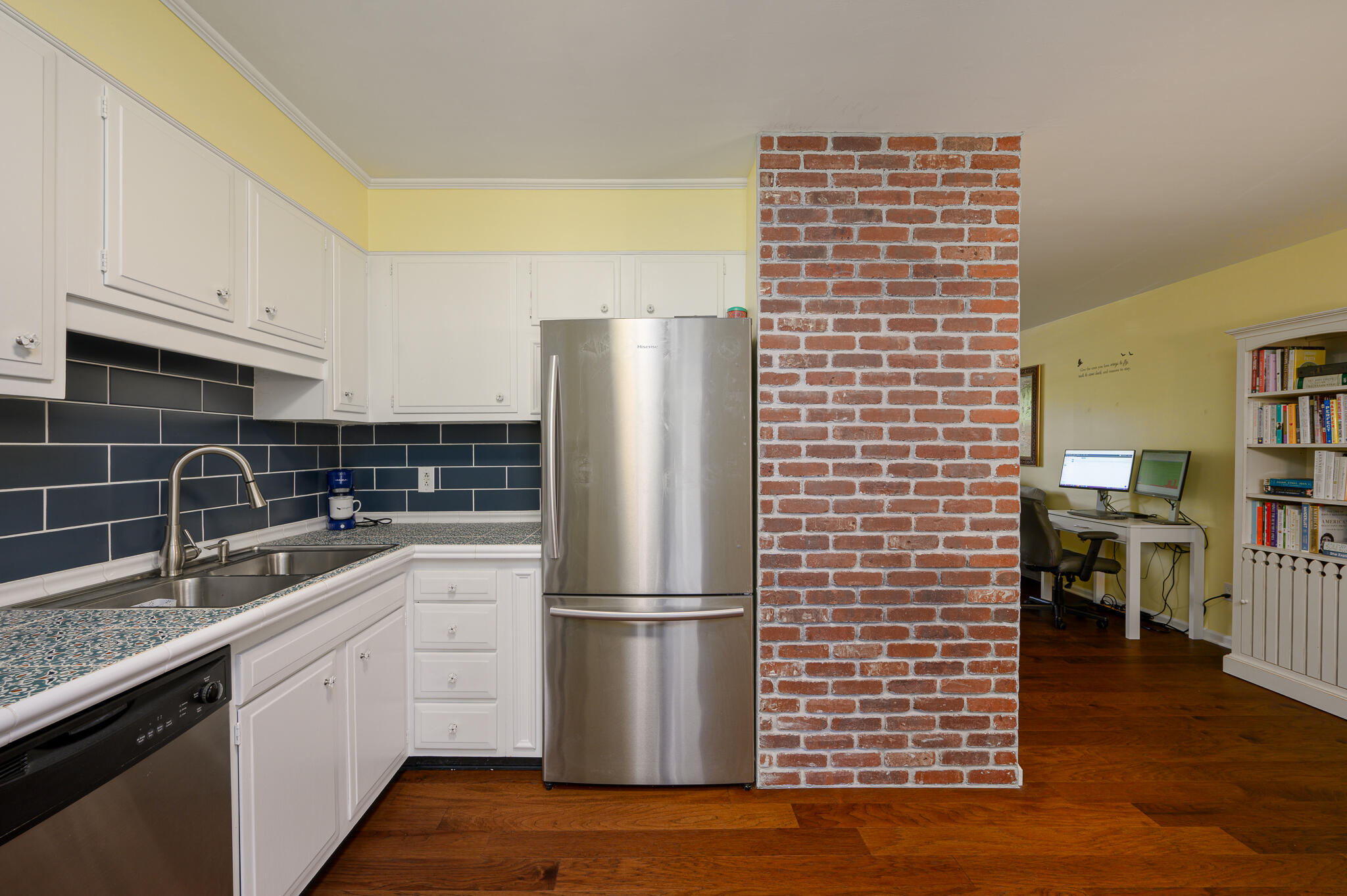 707 Center Street Mount Pleasant, SC 29464 - Photo 10 of 29 Kitchen