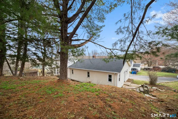 $279,900 | 99 Essex Avenue, Waterbury, CT 06704