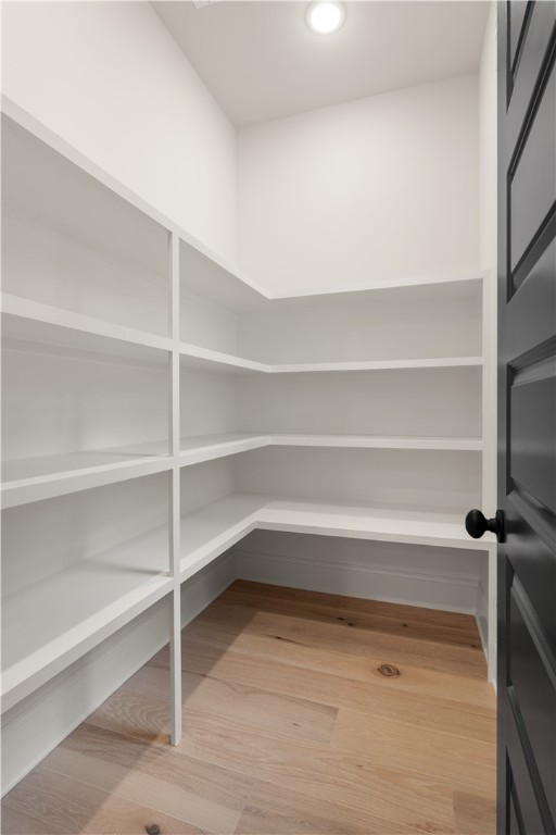 156 Rice Mill St. Simons Island, GA 31522 - Photo 8 of 36 Large walk-in pantry