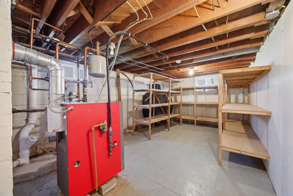 $450,000 | 5555 167th Avenue Southeast, Kindred, ND 58051