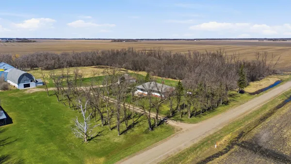$450,000 | 5555 167th Avenue Southeast, Kindred, ND 58051