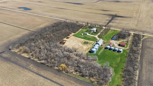 $450,000 | 5555 167th Avenue Southeast, Kindred, ND 58051